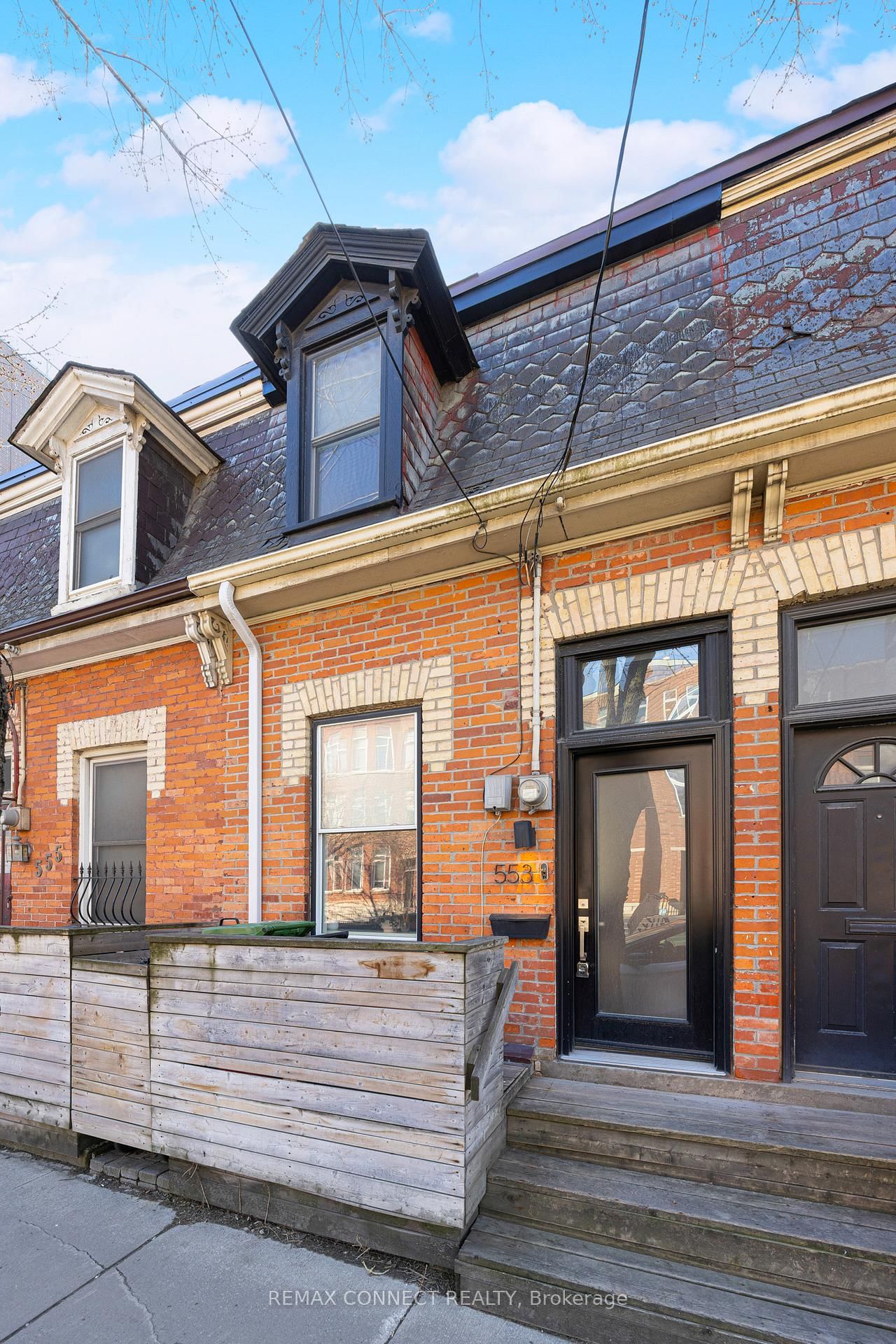 553 King Street E - Photo 3