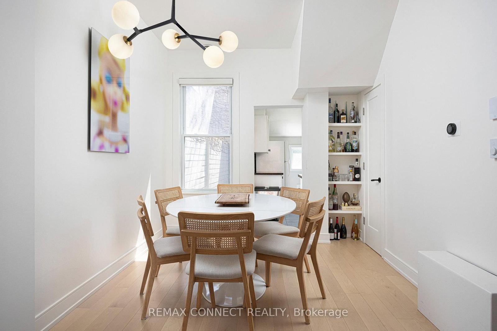553 King Street E - Photo 7