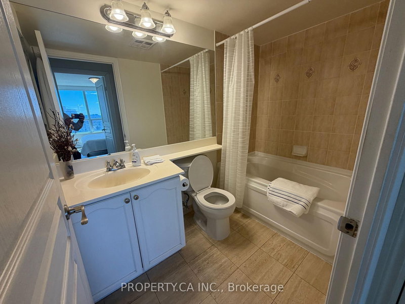 1614 - 5 Northtown Way, Toronto, M2N 7A1 | Image 3