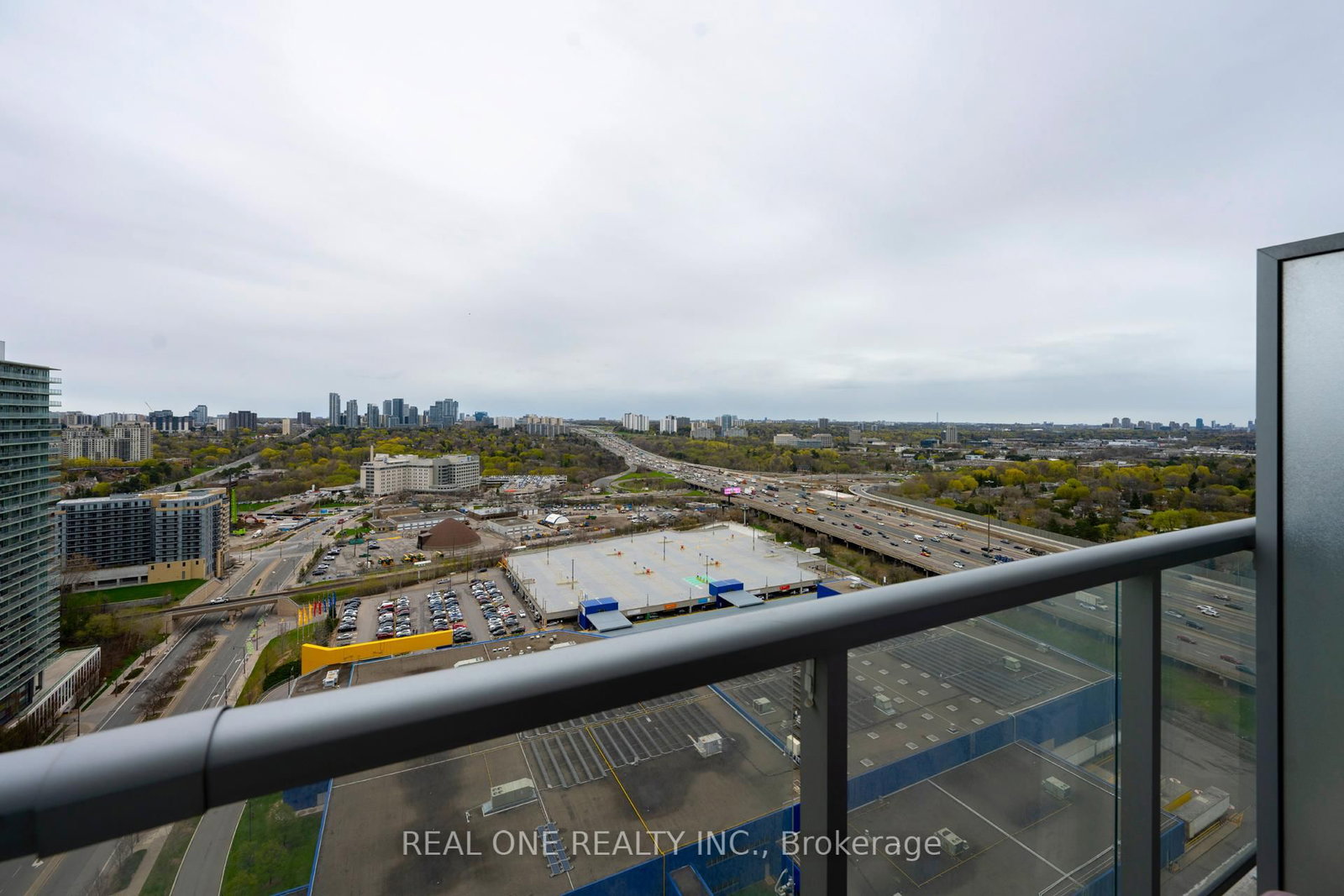 121 Mcmahon Drive, Unit 2802 - Photo 14