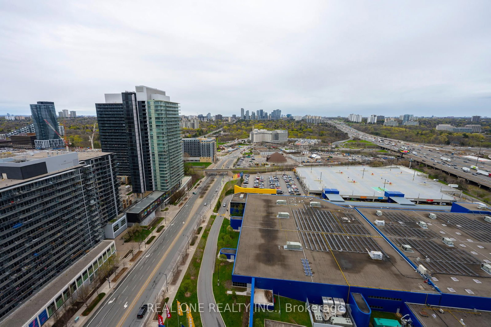 121 Mcmahon Drive, Unit 2802 - Photo 2
