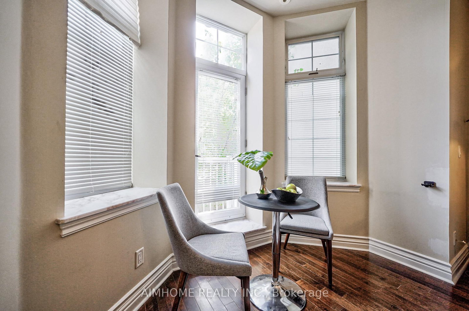 539 Jarvis Street, Unit M6 - Photo 14