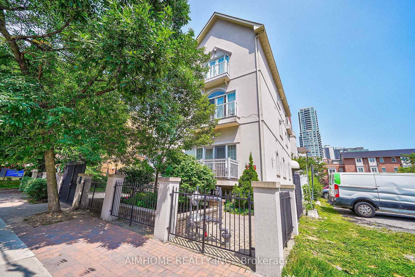 539 Jarvis Street, Unit M6 - Photo 2