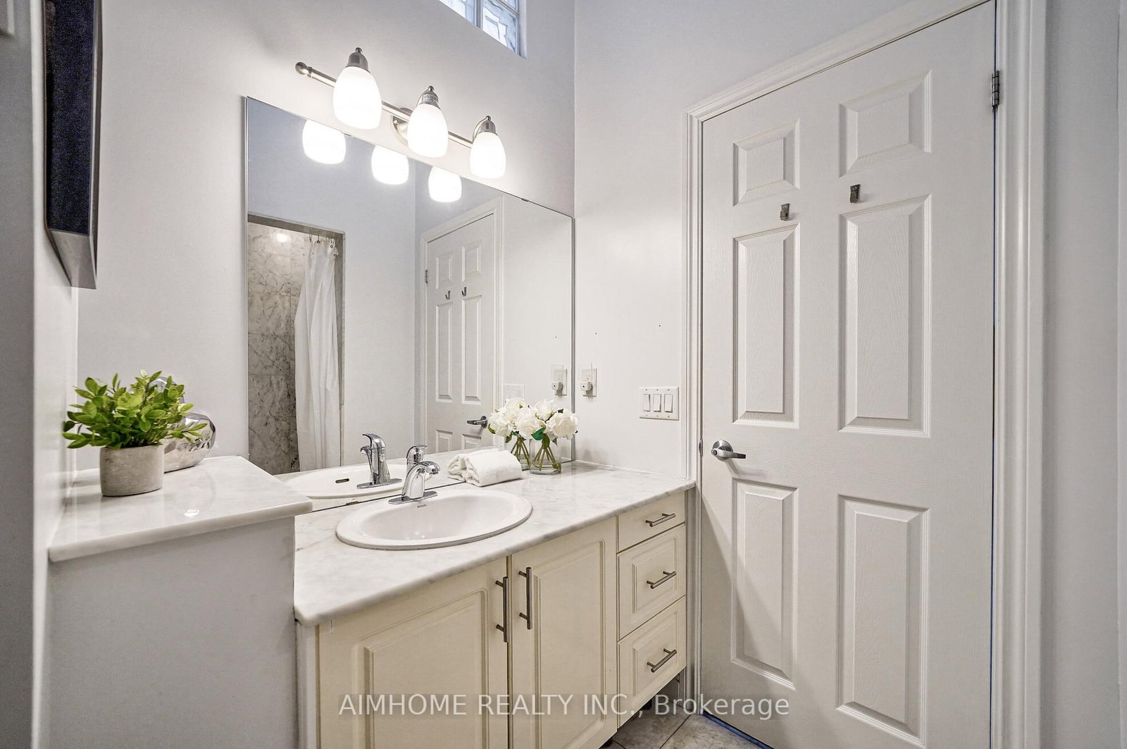 539 Jarvis Street, Unit M6 - Photo 28