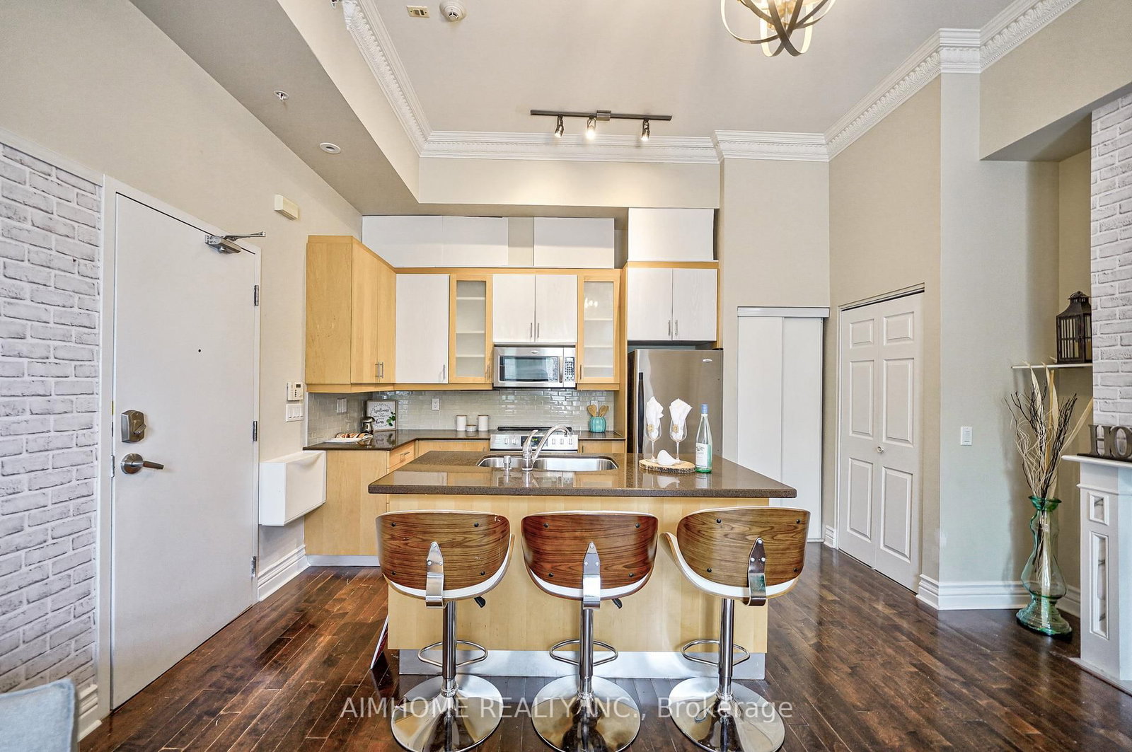 539 Jarvis Street, Unit M6 - Photo 7