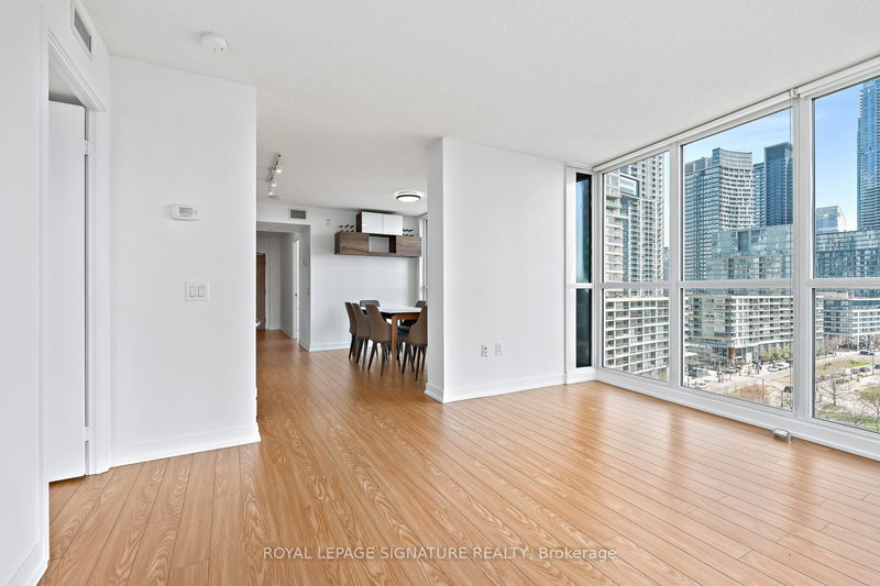 1501 - 85 Queens Wharf Rd, Toronto, M5V 0J9 | Image 3