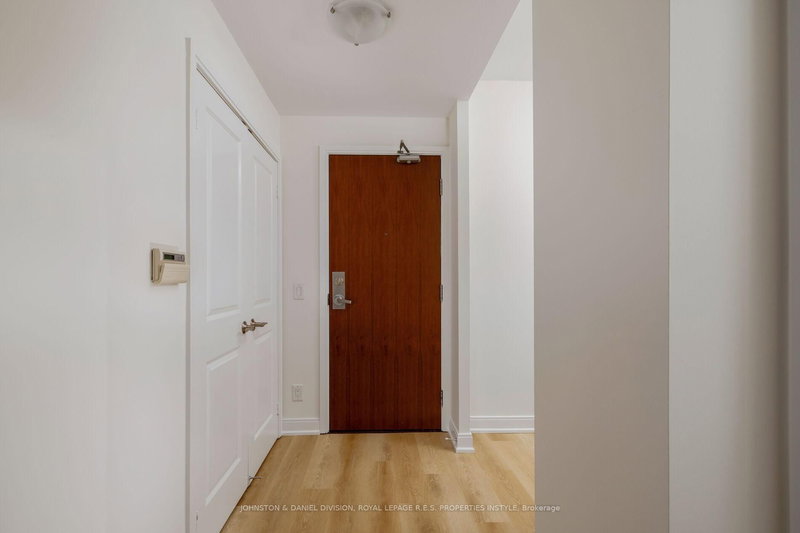 401 - 88 Broadway Ave, Toronto, M4P 0A5 | Image 2