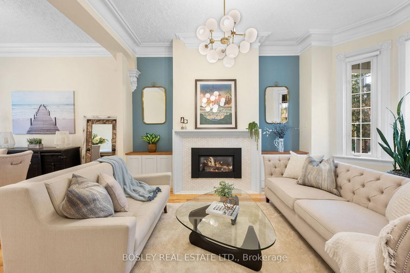 home for sale on 103 Manning Avenue