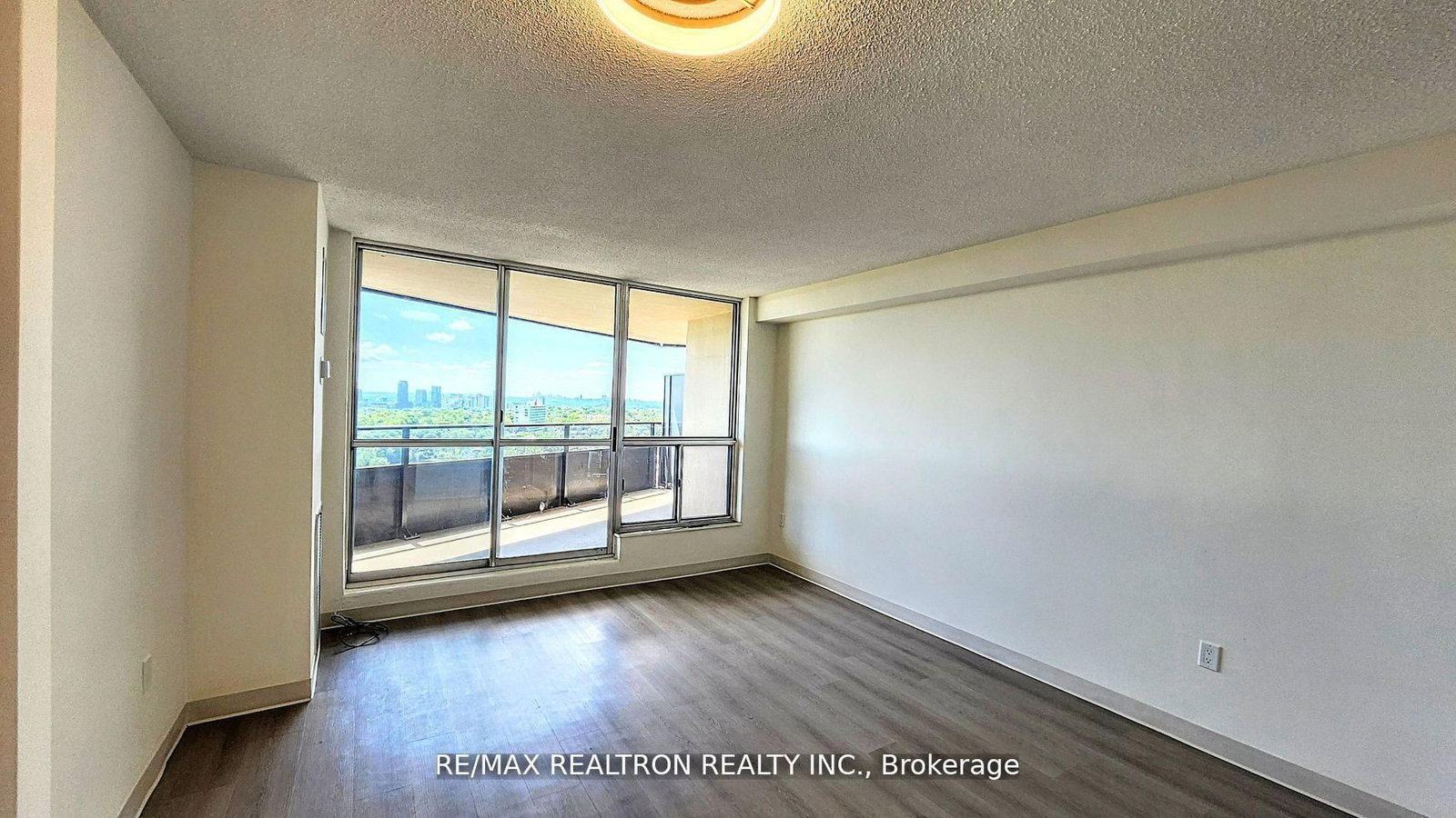 21 Vaughan Road, Unit 1404 - Photo 5