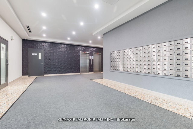 1602 - 21 Vaughan Road