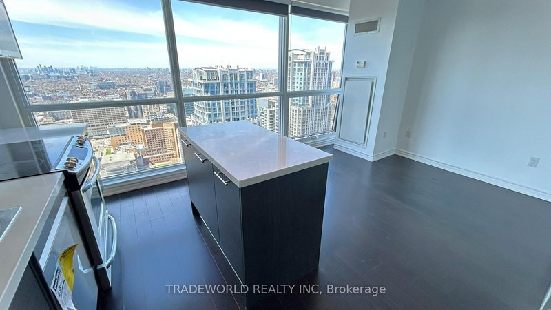 4614 - 386 Yonge St, Toronto, M5B 0A5 | Image 2