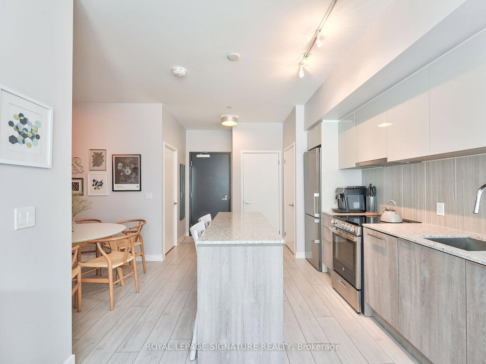 31 Tippett Road, Unit 108 - Photo 12