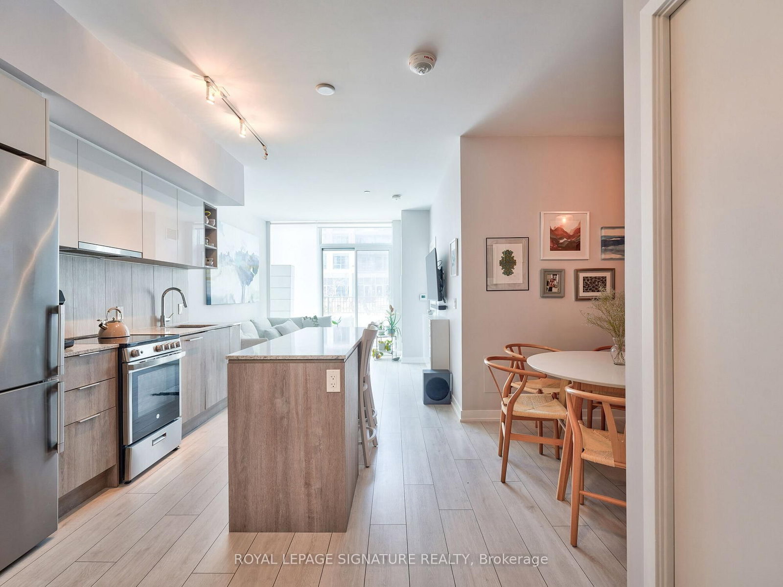 31 Tippett Road, Unit 108 - Photo 8