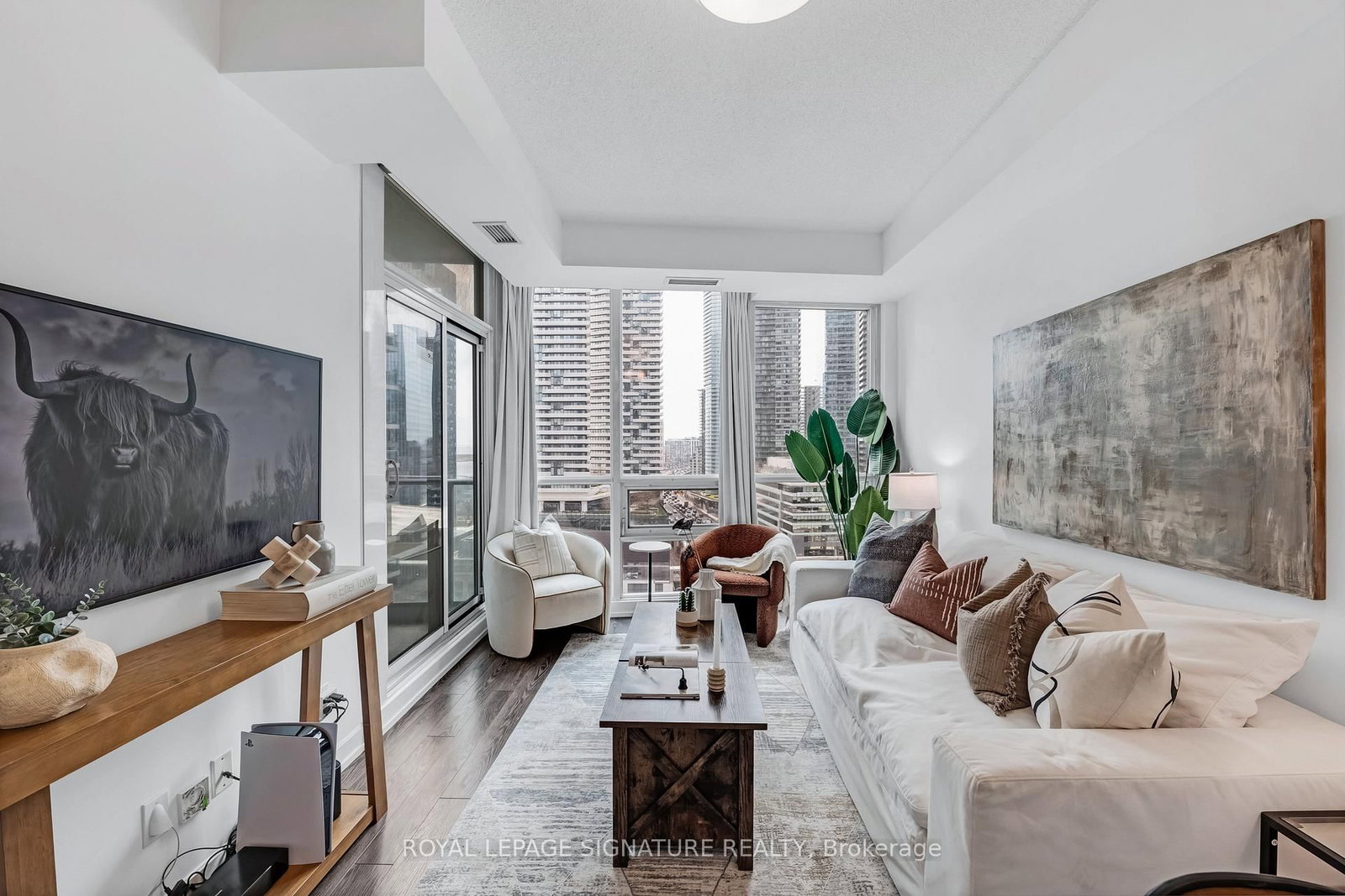 Property at 18 Harbour