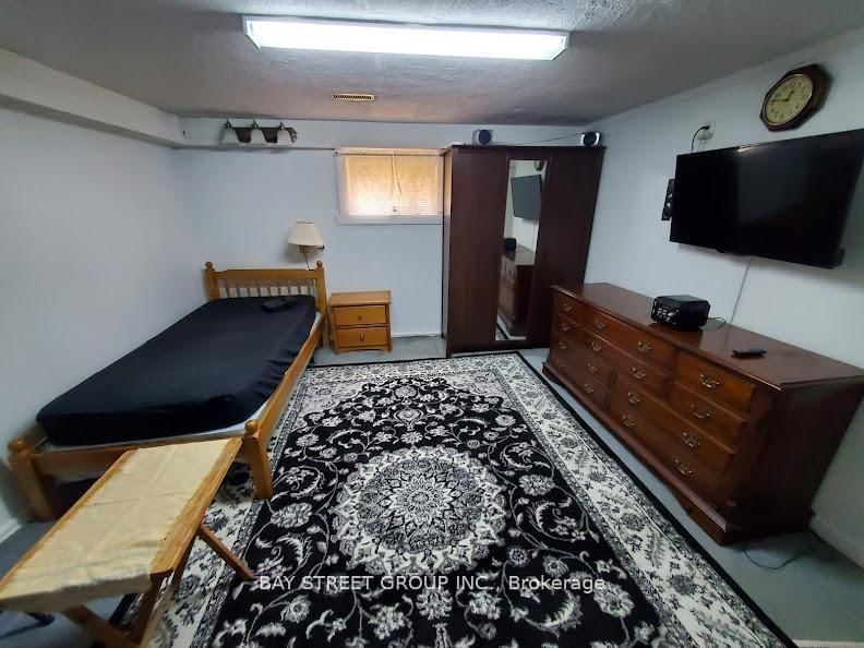 73 Regatta Crescent, Unit Lower - Photo 3