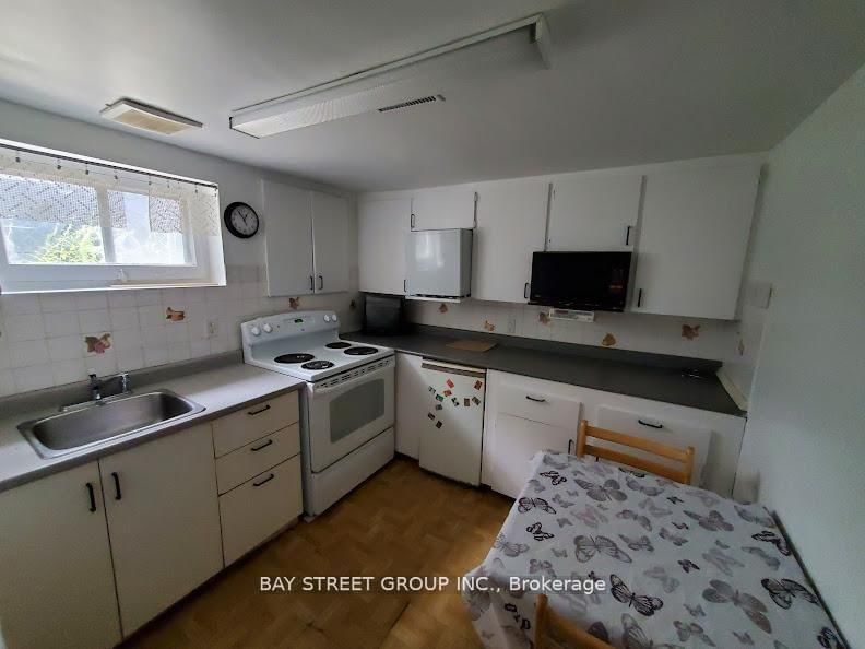 73 Regatta Crescent, Unit Lower - Photo 8