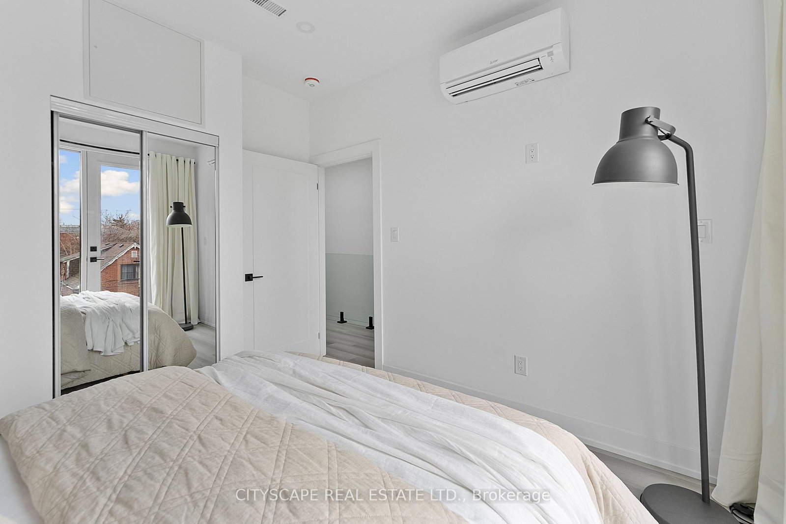 589 Oakwood Avenue, Unit Bsmt - Photo 25