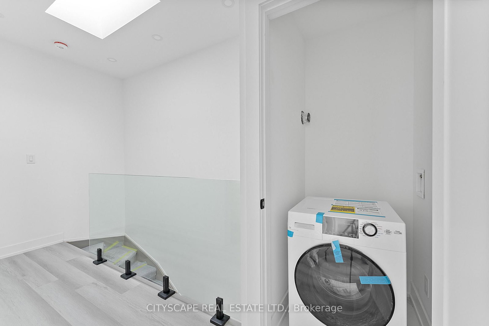 589 Oakwood Avenue, Unit Bsmt - Photo 32
