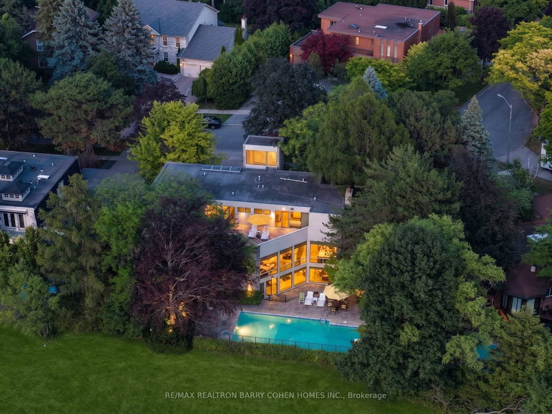 10 Penwood Crescent