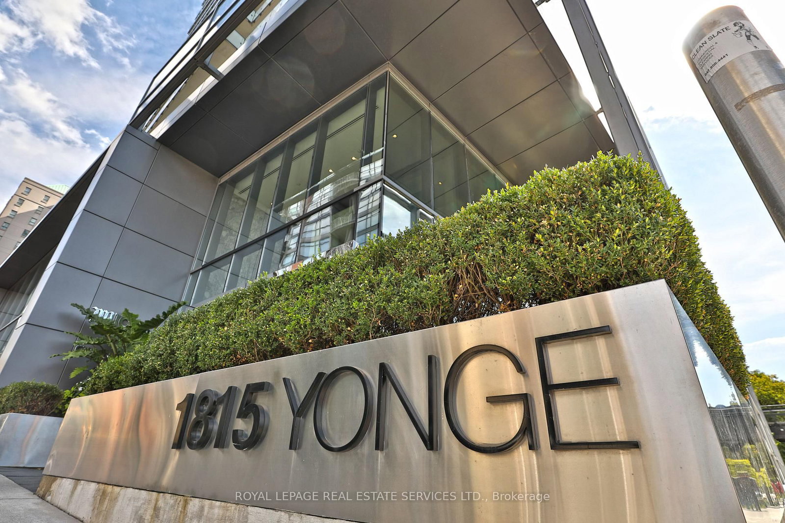 1815 Yonge Street, Unit 1101 - Photo 2