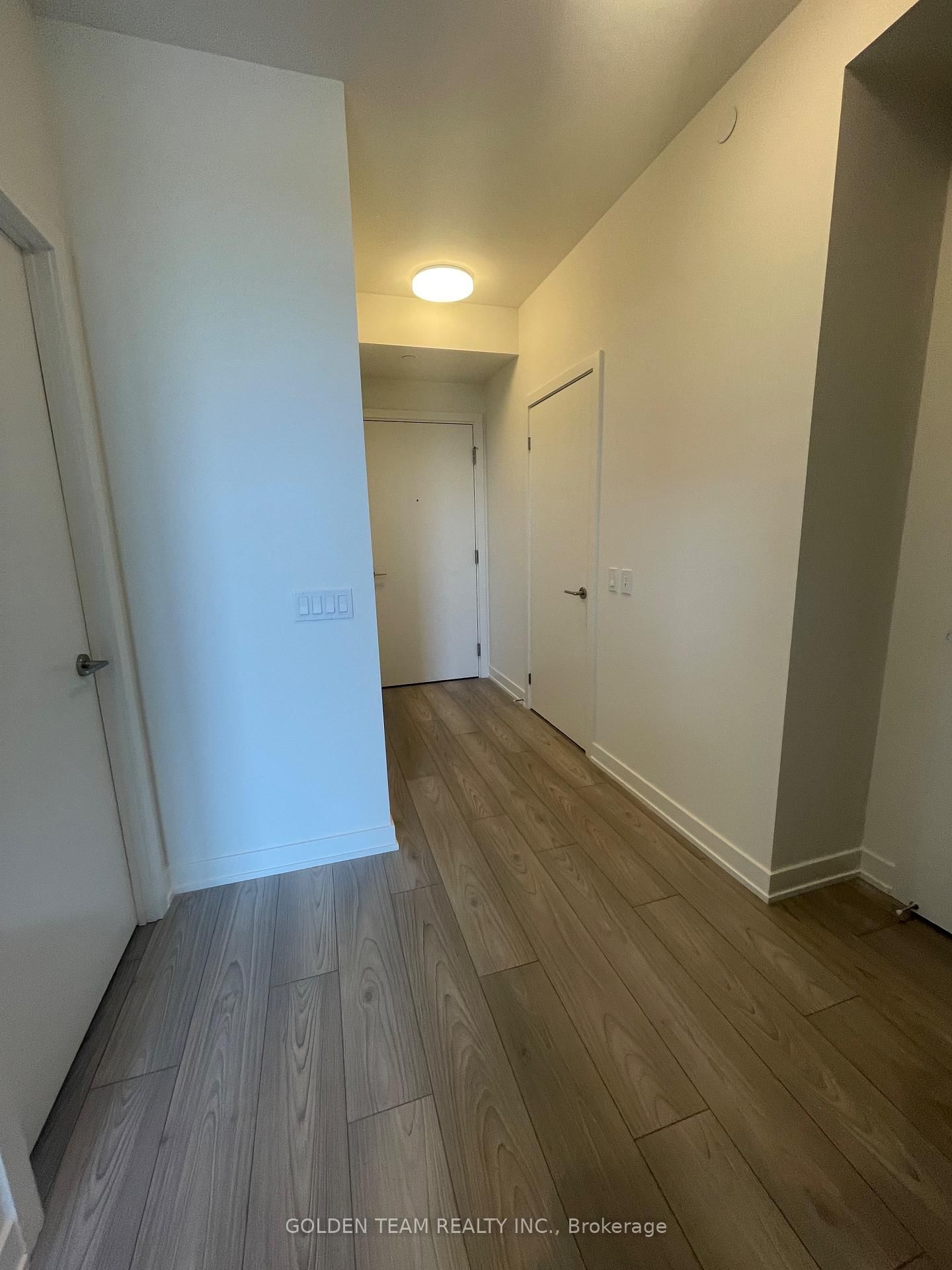 120 Broadway Avenue, Unit 709 - Photo 10