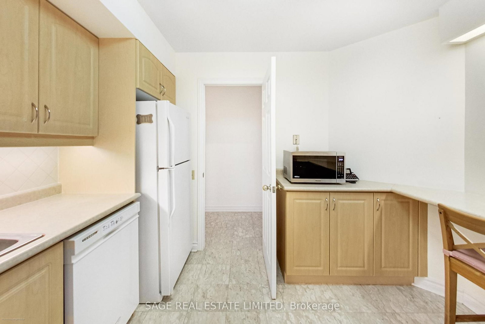 1177 Yonge Street, Unit 207 - Photo 13