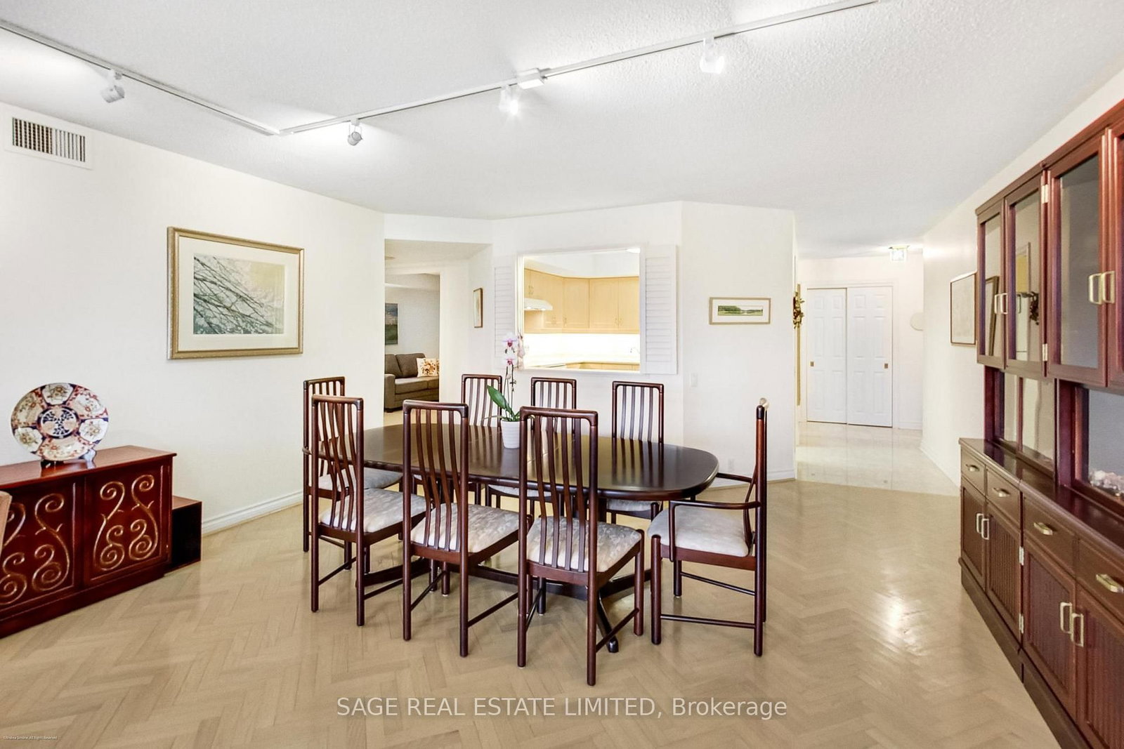 1177 Yonge Street, Unit 207 - Photo 15