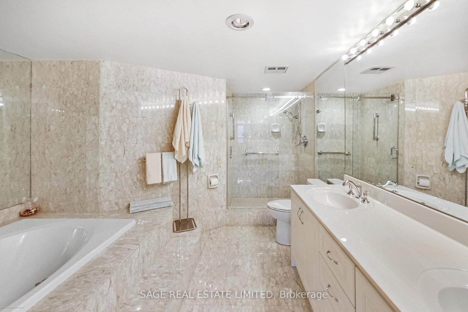 1177 Yonge Street, Unit 207 - Photo 29