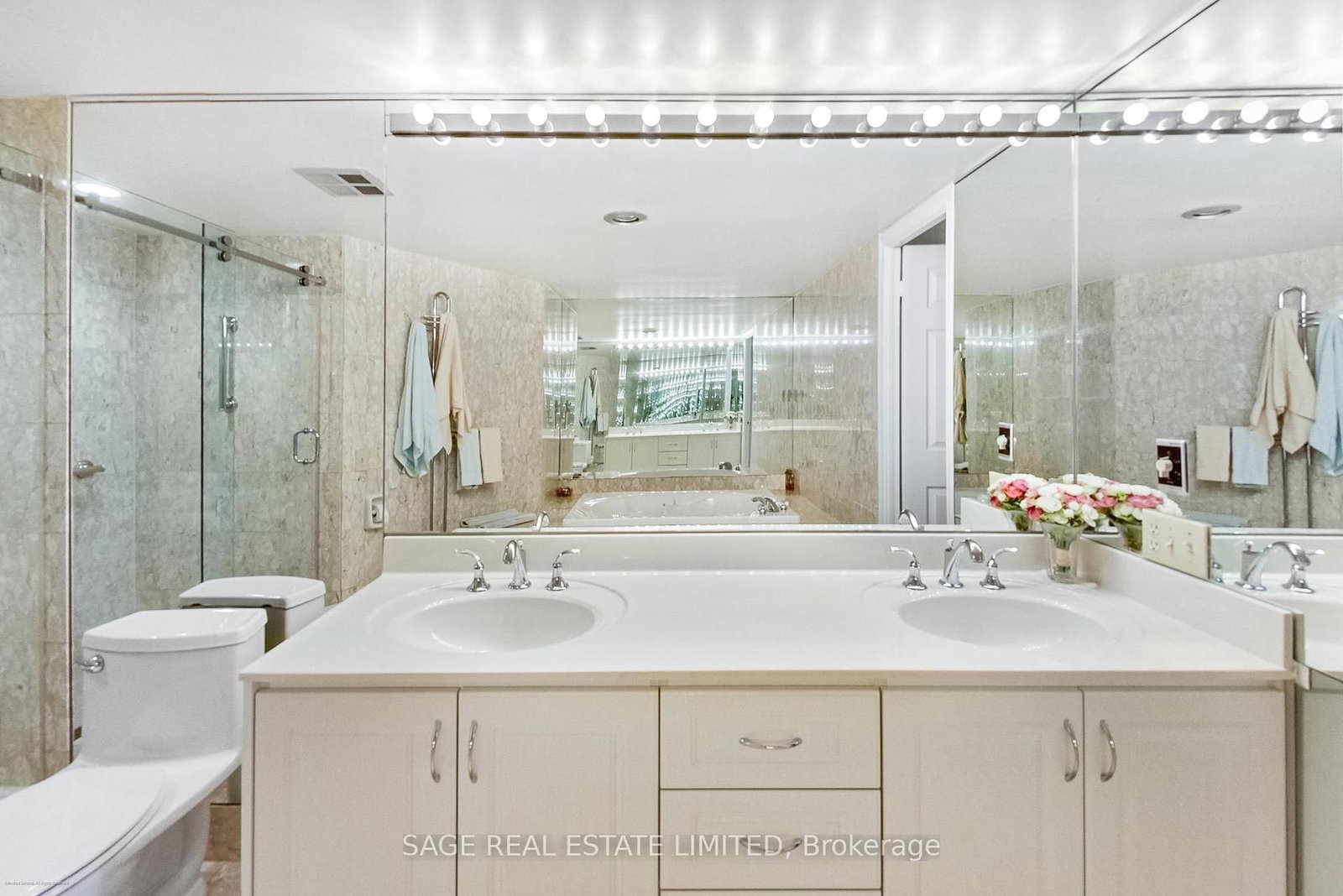 1177 Yonge Street, Unit 207 - Photo 31