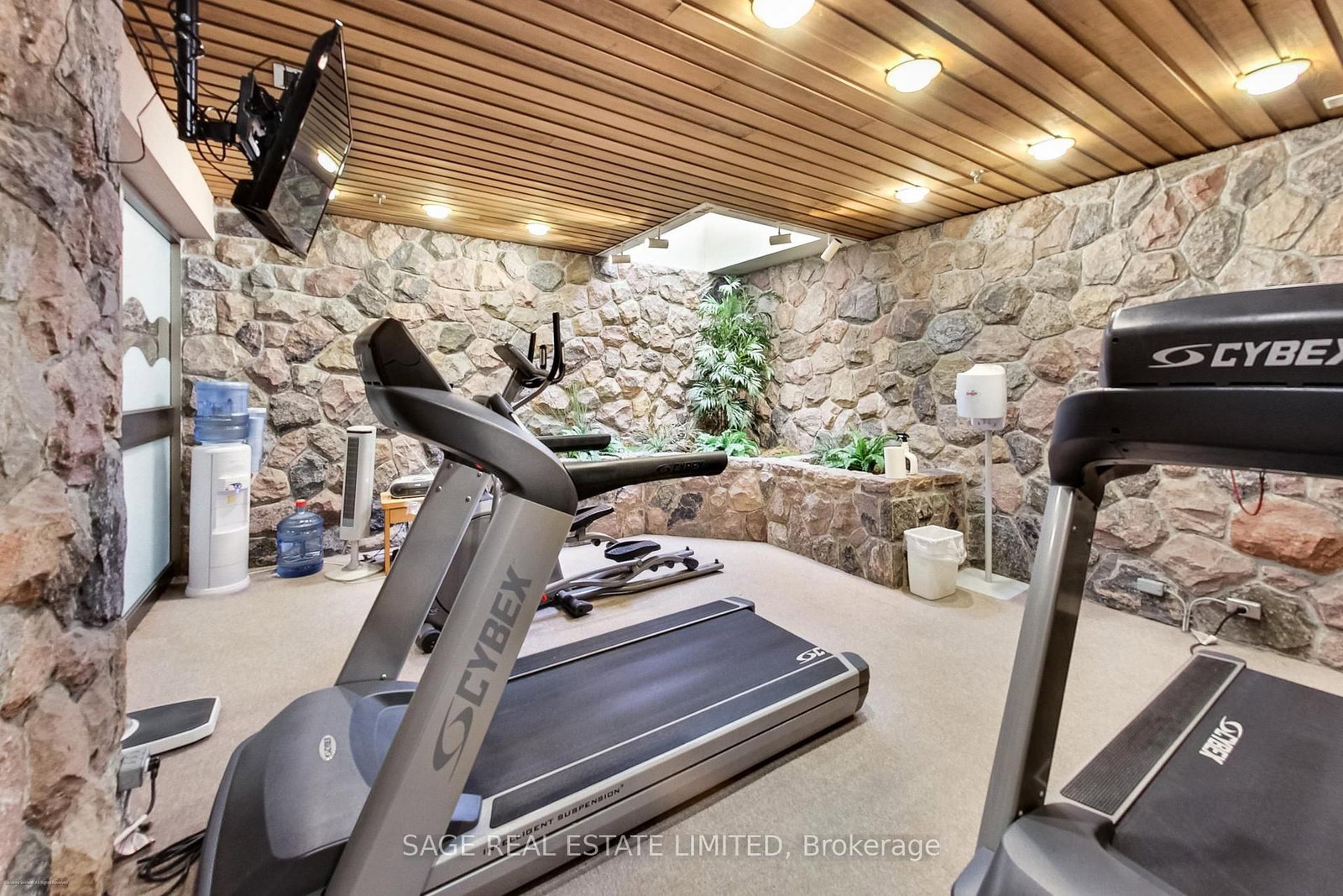 1177 Yonge Street, Unit 207 - Photo 8