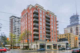 903 - 1 Deer Park Crescent