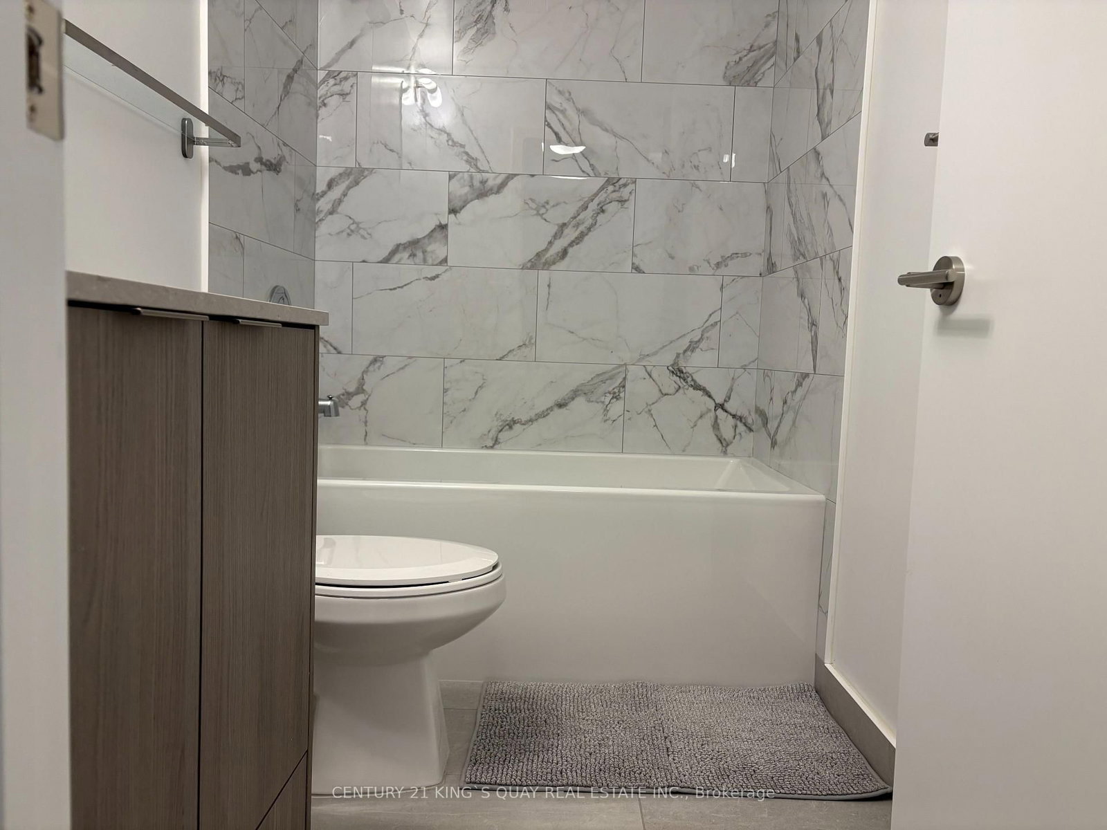 38 Forest Manor Road, Unit 811 - Photo 7