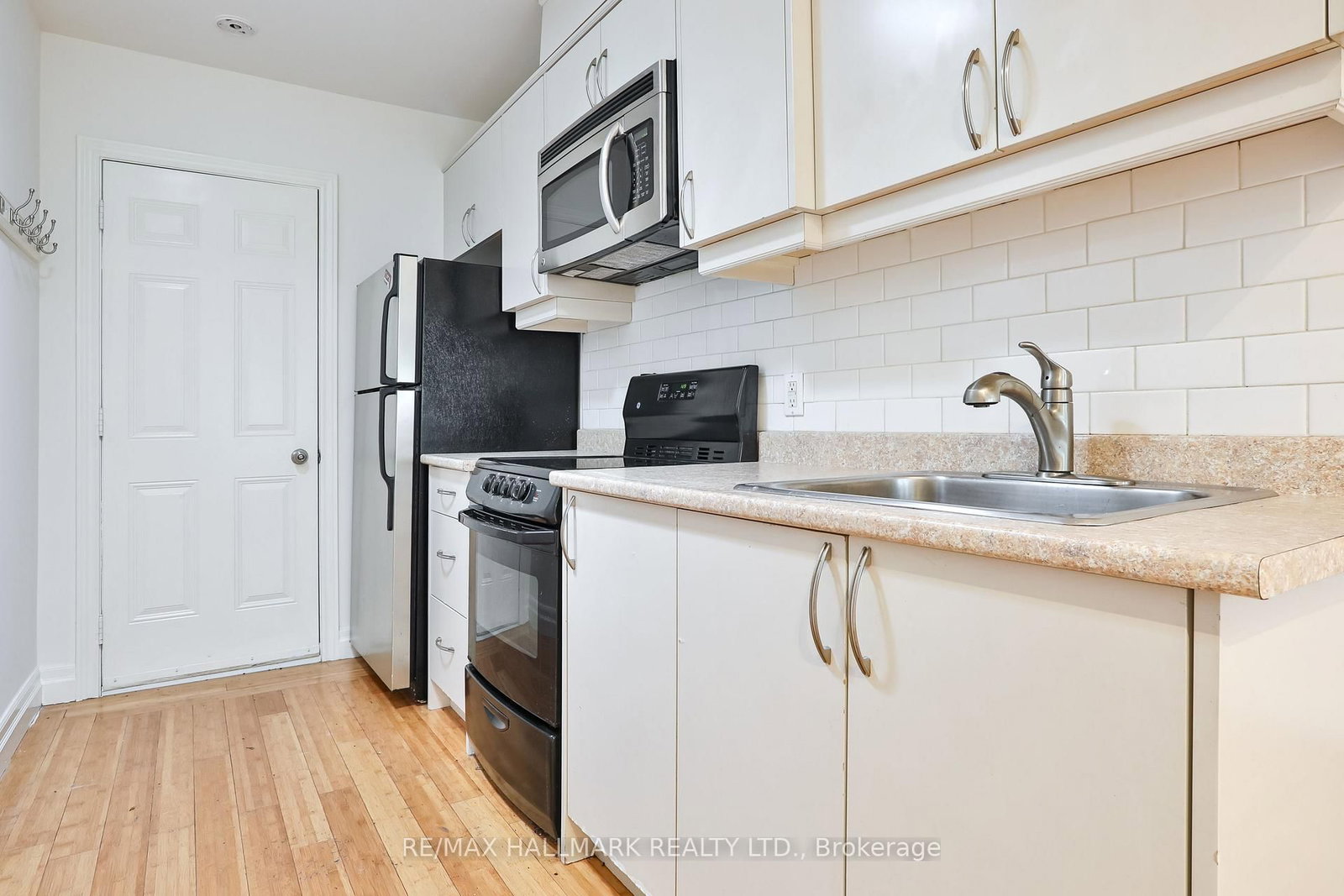 559 Parliament Street, Unit 1 - Photo 3