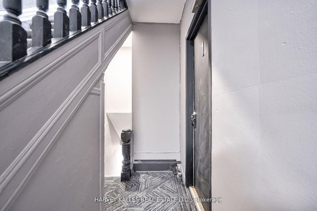 Unit 1 - 1046 Bathurst Street
