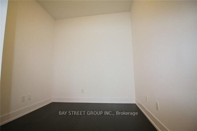 7 Kenaston Gardens, Unit 607 - Photo 6