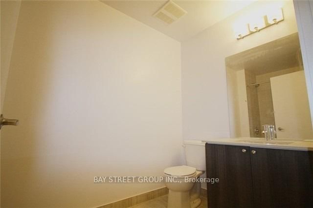 7 Kenaston Gardens, Unit 607 - Photo 8