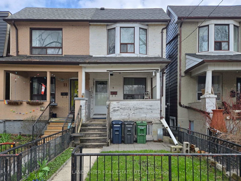 9 Saint Clarens Avenue