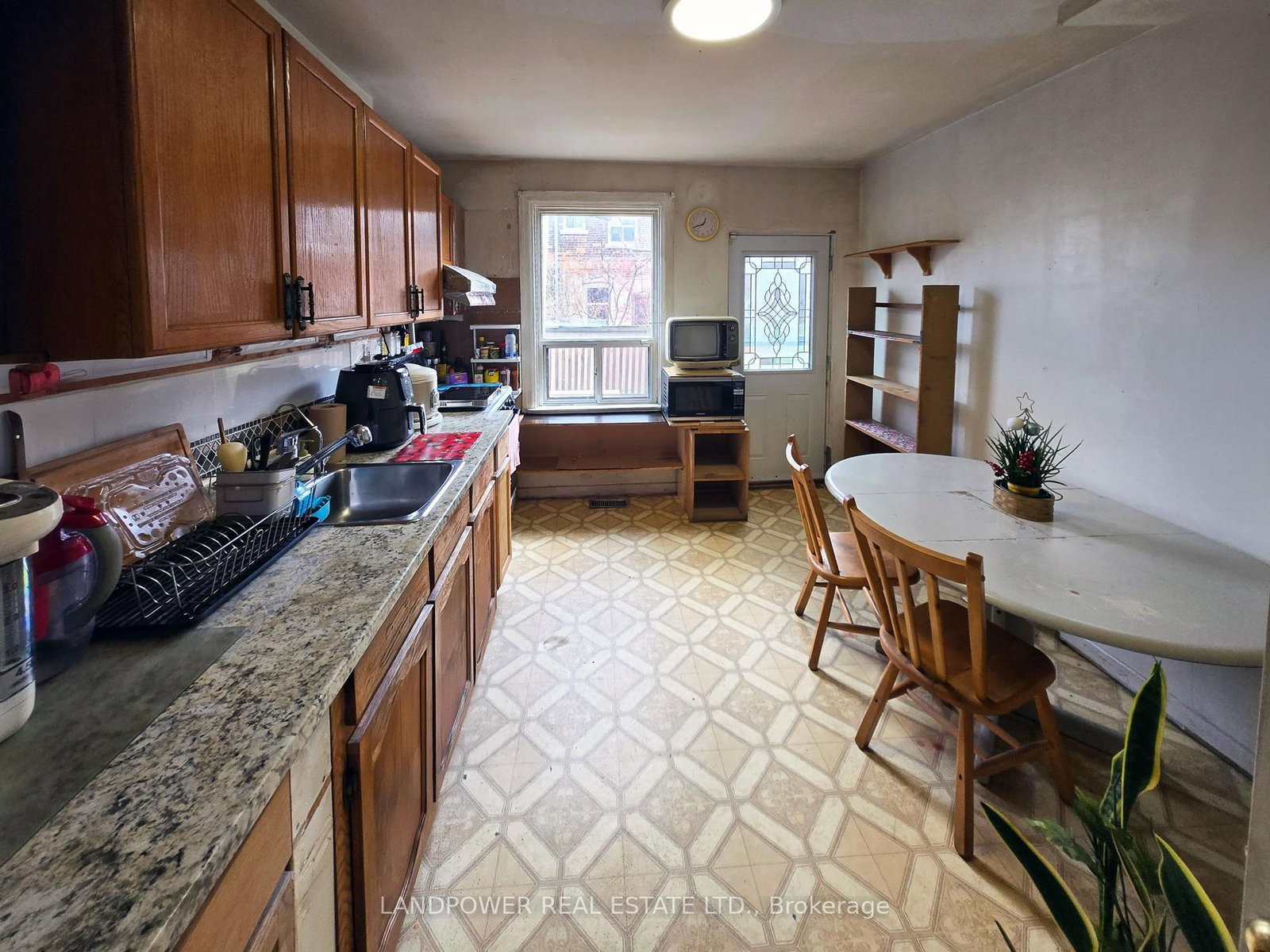9 Saint Clarens Avenue - Photo 2