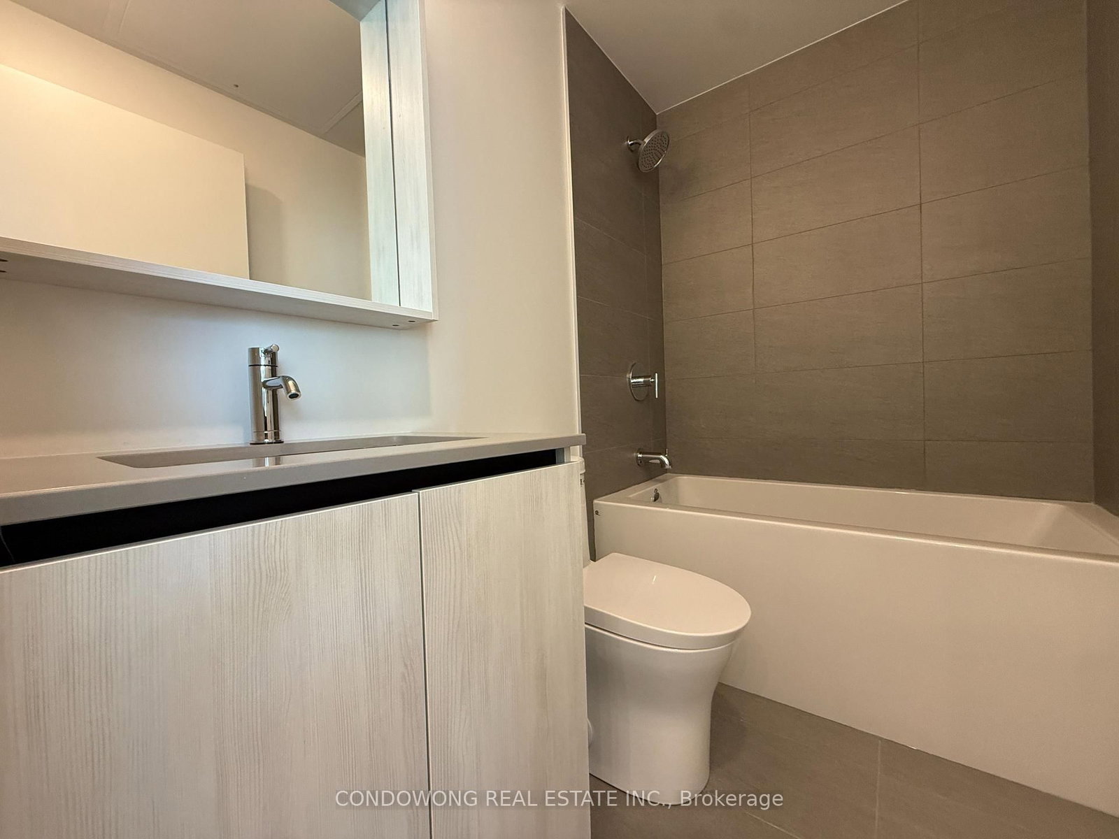 35 Parliament Street, Unit 921 - Photo 5