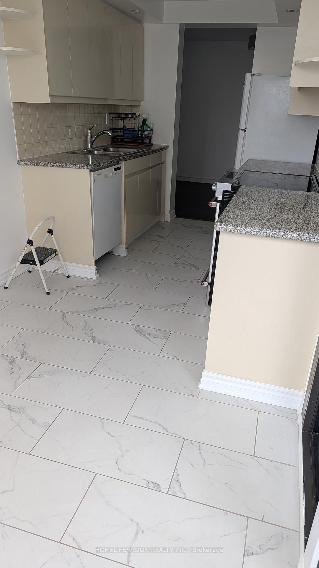 80 Antibes Drive, Unit 1005 - Photo 9
