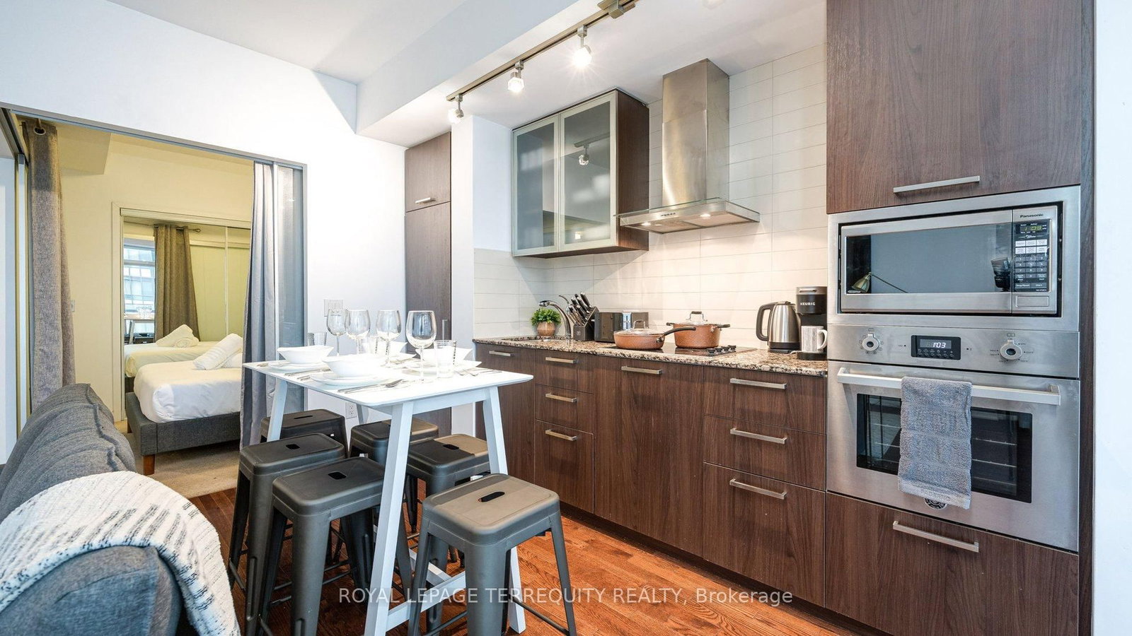 14 York Street, Unit 1101 - Photo 5