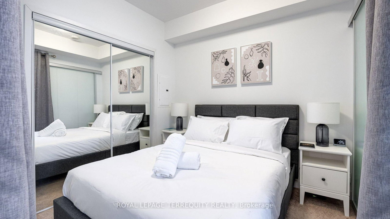 14 York Street, Unit 1101 - Photo 9