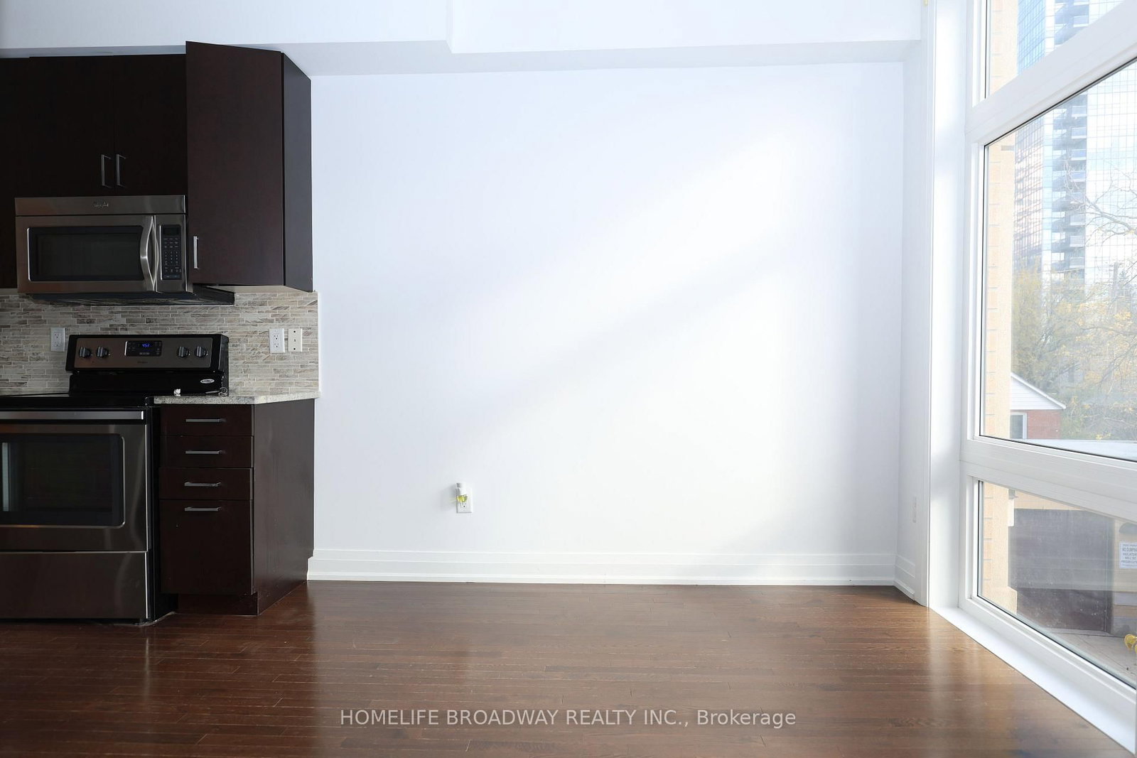 23 Eldora Avenue, Unit 111 - Photo 12