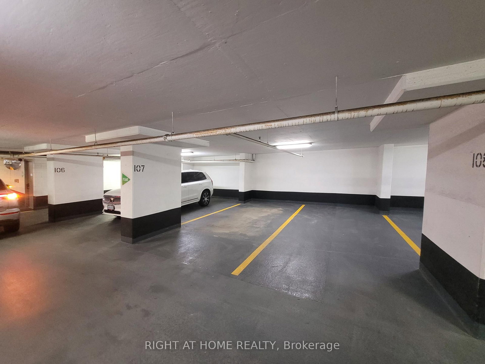 33 Charles Street E, Unit 2903 - Photo 36