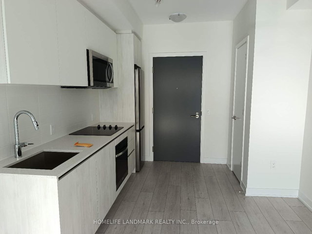 2925 - 5858 Yonge Street