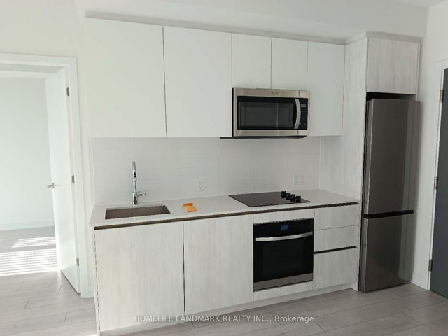 2925 - 5858 Yonge Street