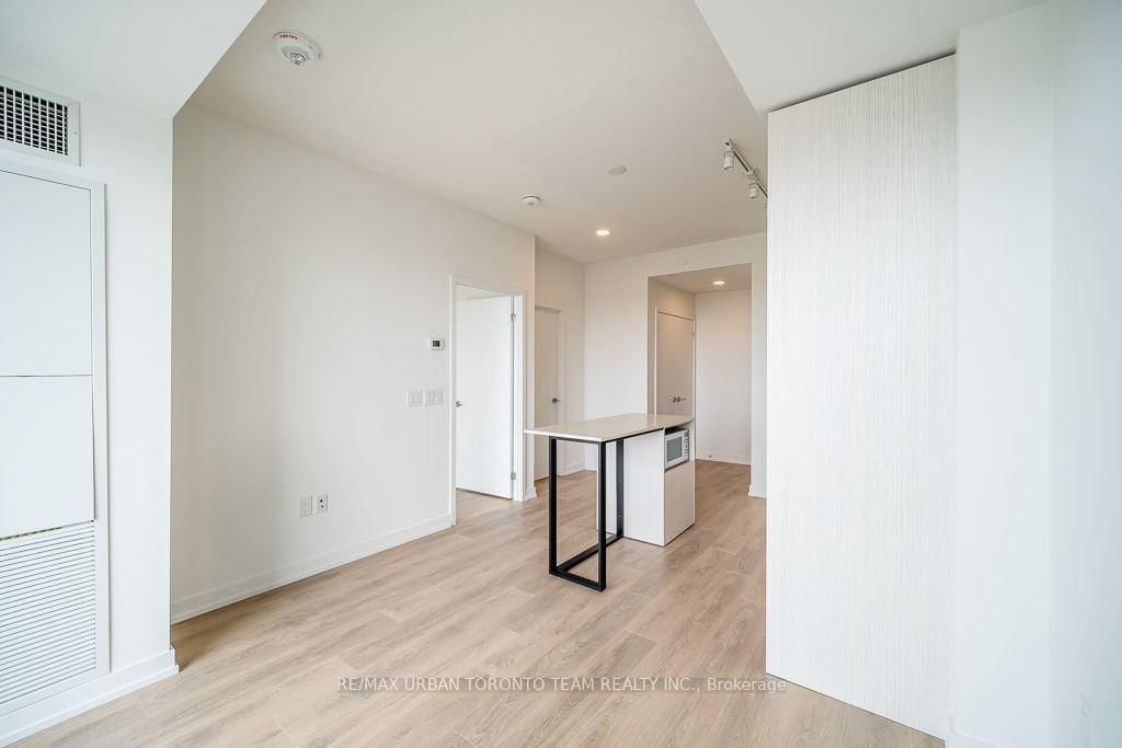 225 Sumach Street, Unit 2610 - Photo 4