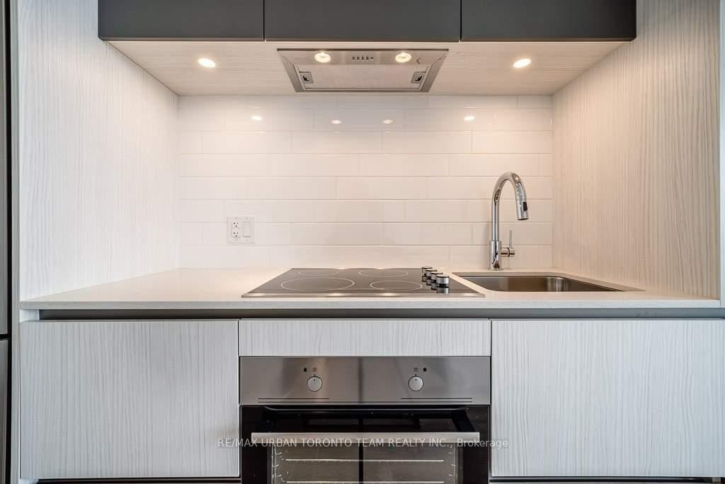 225 Sumach Street, Unit 2610 - Photo 6