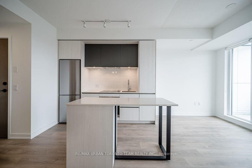 225 Sumach Street, Unit 2610 - Photo 8