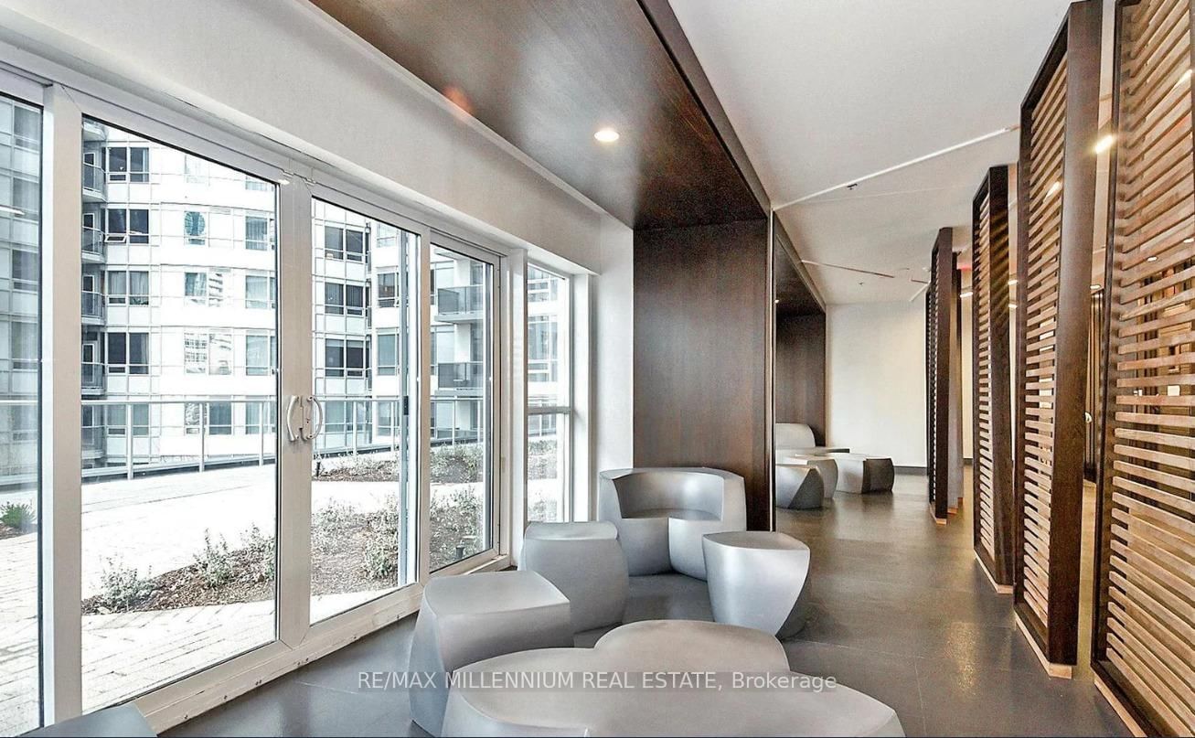 352 Front Street W, Unit 2009 - Photo 8